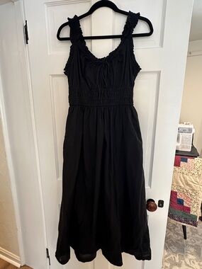 Old Navy 100% Cotton Smocked Bodice Black Midi Dress